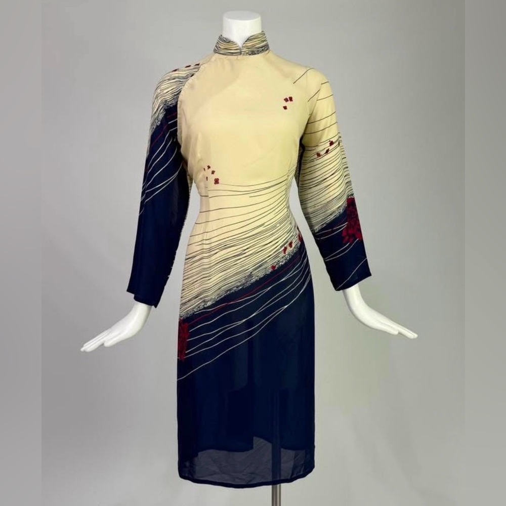 Vintage Like Nee 1970s Asian Dress Tunic with Mandarin Collar. S-M